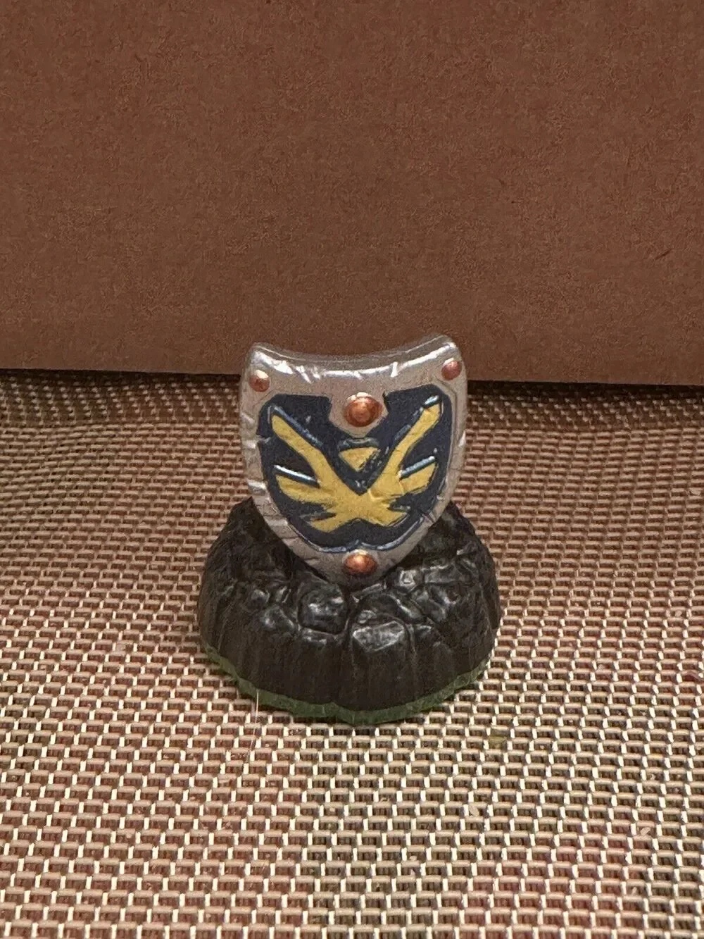 Activision Skylanders Spyro's Adventure Magic Iron Shield Figure Model 83999888